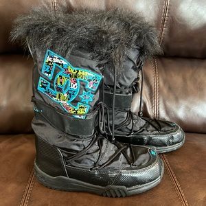 DC shoe company USA women’s black snow boots shoes